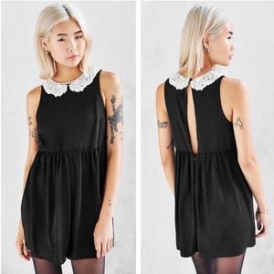Crochet Peter Pan collar black and white romper